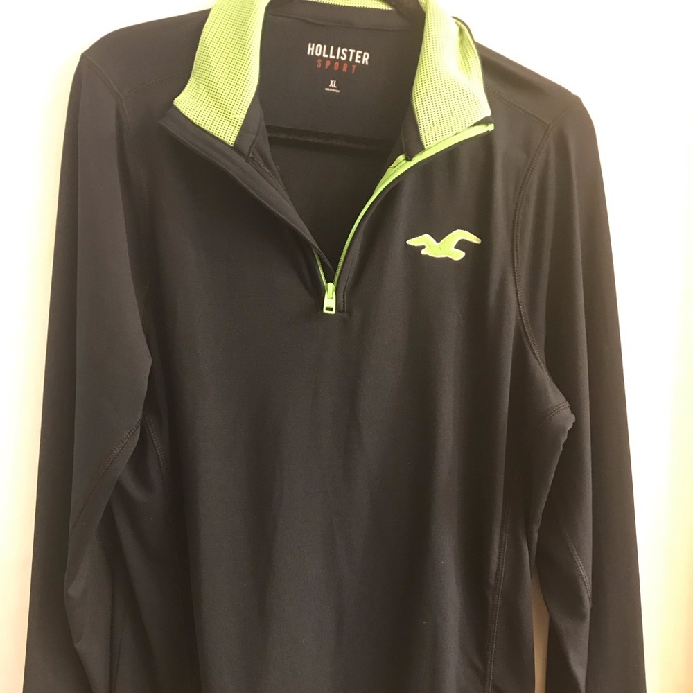 Hollister pullover